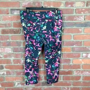 Fabletics Mid-Rise Powerhold Printed Capri